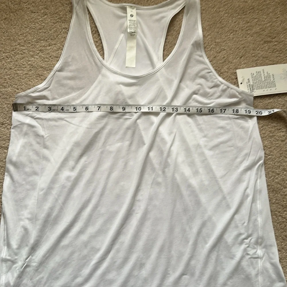Lululemon Essential Tank Pleated Size 12 - Picture 2 of 9